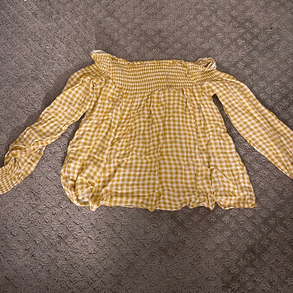 checkered yellow and white crop